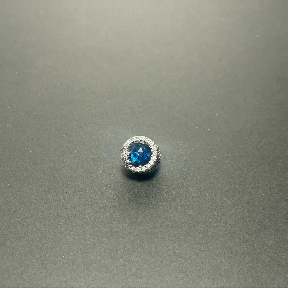 Pandora Charm - Picture 6 of 12